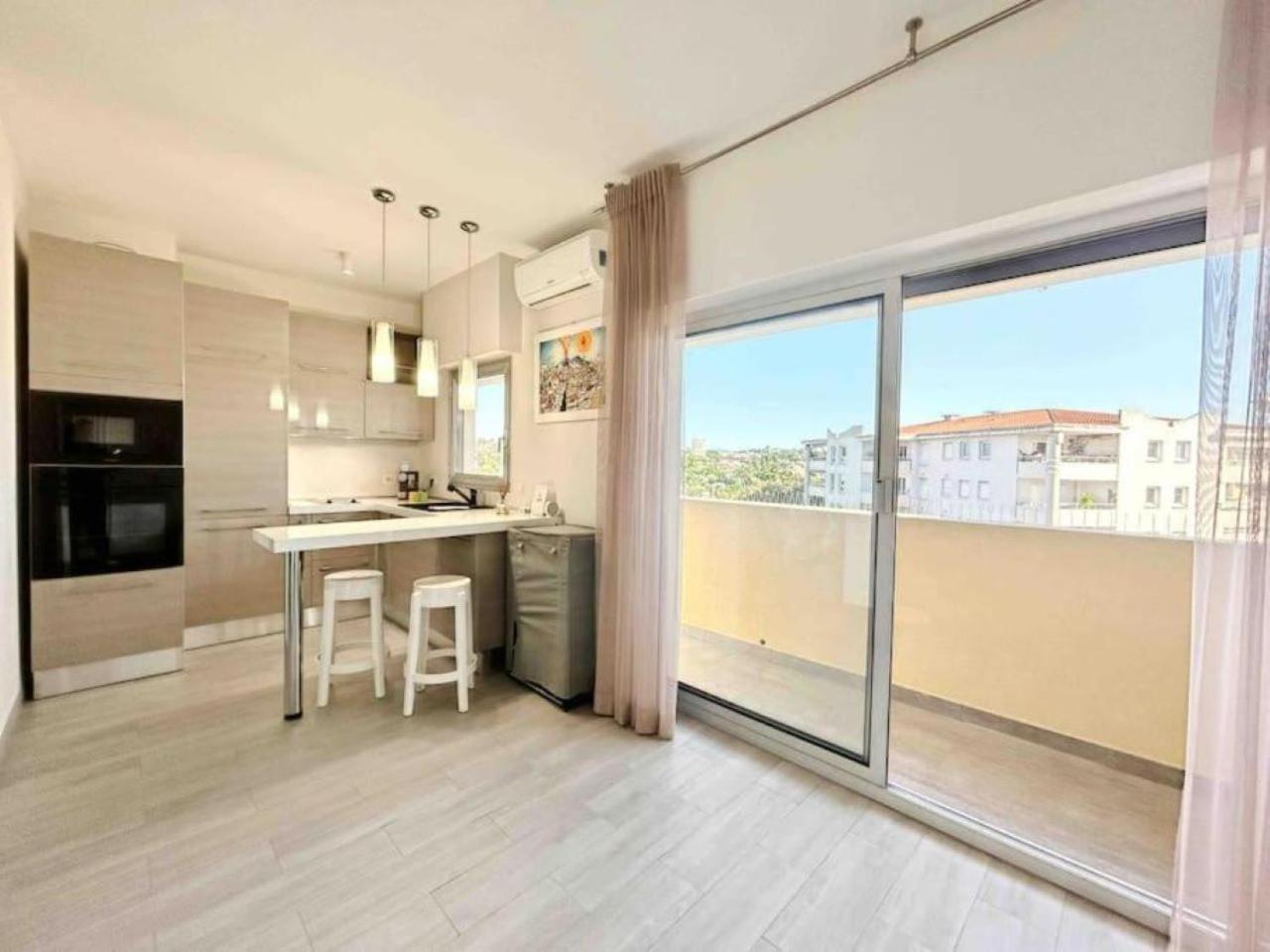 Il Gioiello : Apt 2 Pers, Clim, Piscine, Parking Antibes Eksteriør billede